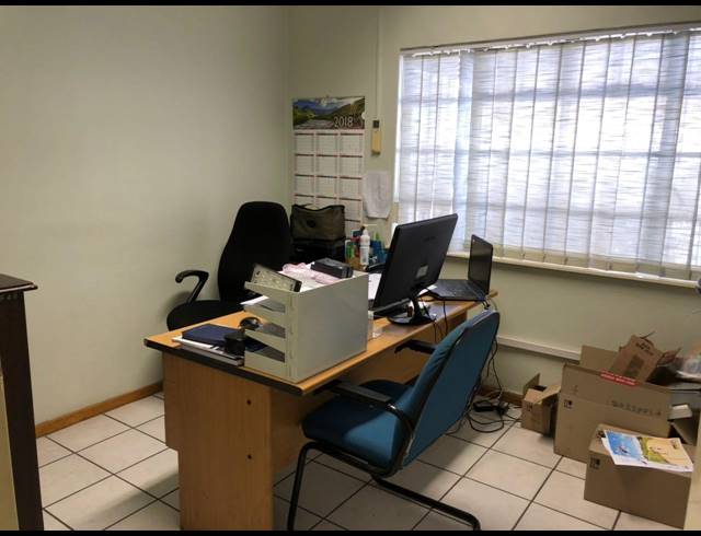 1,750M² WAREHOUSE FOR SALE IN GERMISTON SOUTH